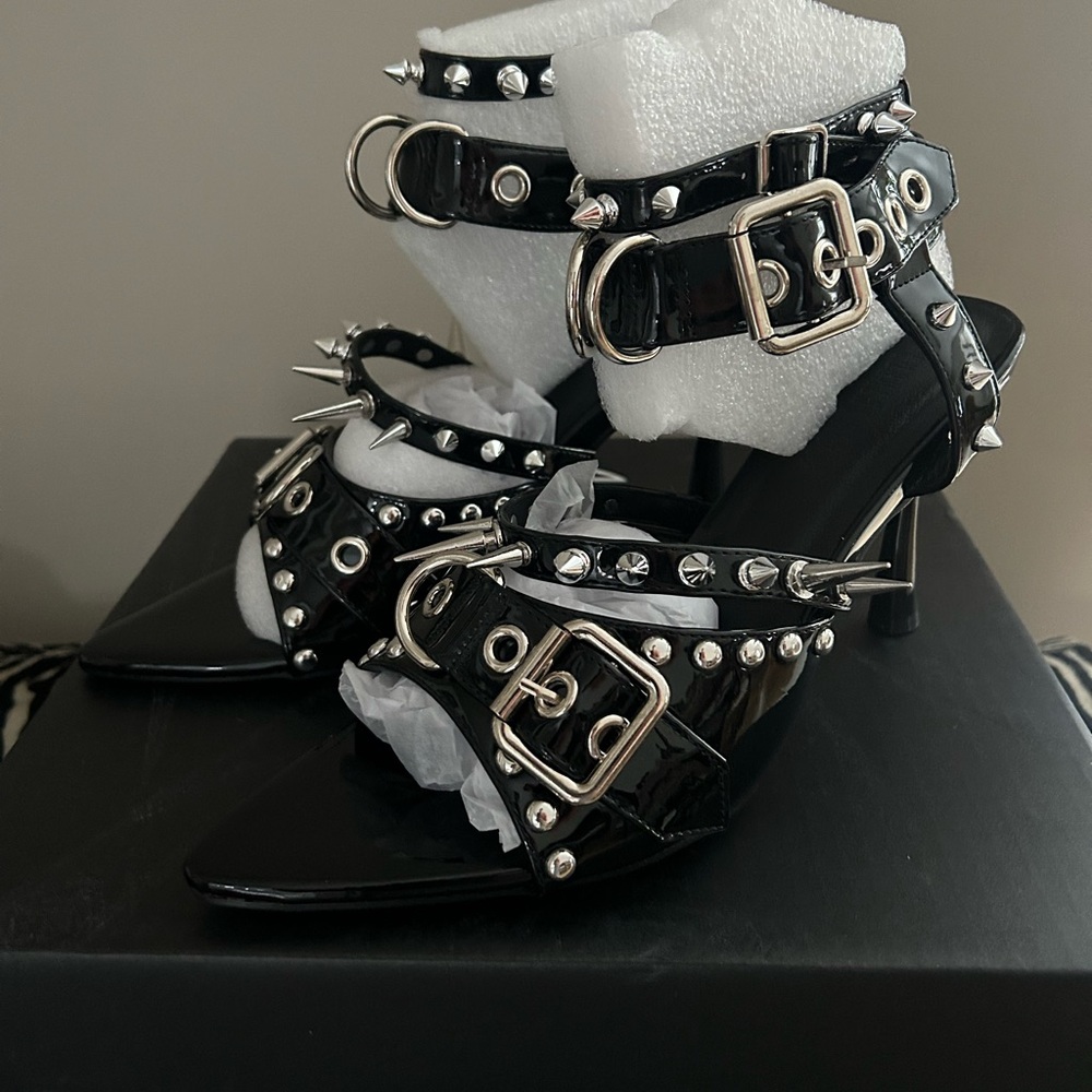 New Spike heels 🔥